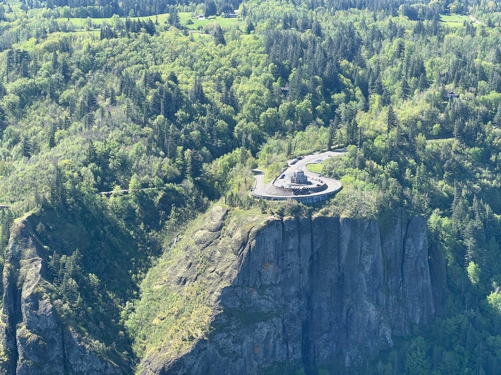 Crown Point, Vista House - zoomed in